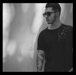 آهنگ ایلیا یونسی من همینم